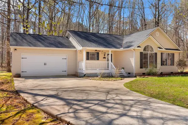 102 Circle Drive, Townville, SC 29689
