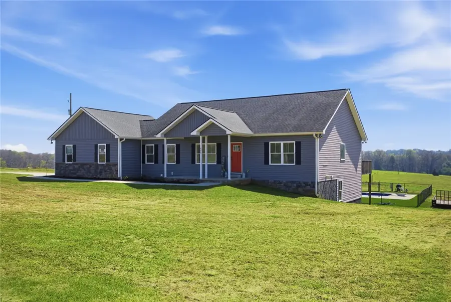 426 Oak Creek Road, Seneca, SC 29678 - #3