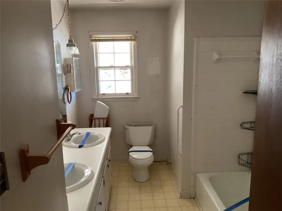 142 S Abbott Road, Walhalla, SC 29691 - #3