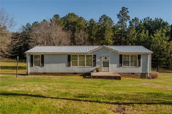 121 Kountry Lane, Walhalla, SC 29691