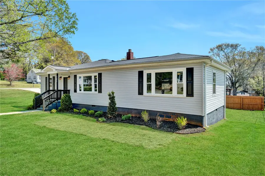 101 Mark Street, Easley, SC 29640 - #2