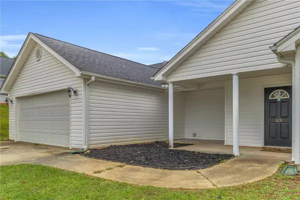 129 Saint James Court, Anderson, SC 29621