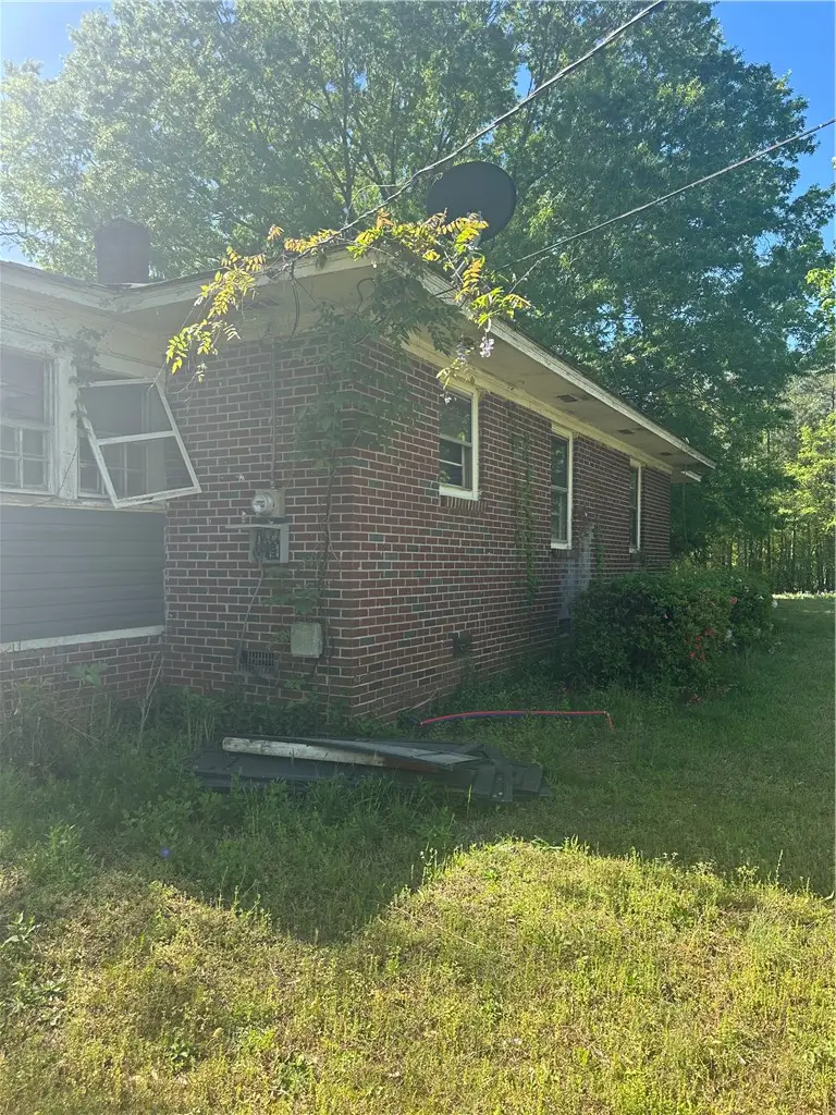 1310 Camelot Forest, Belton, SC 29627 - #2