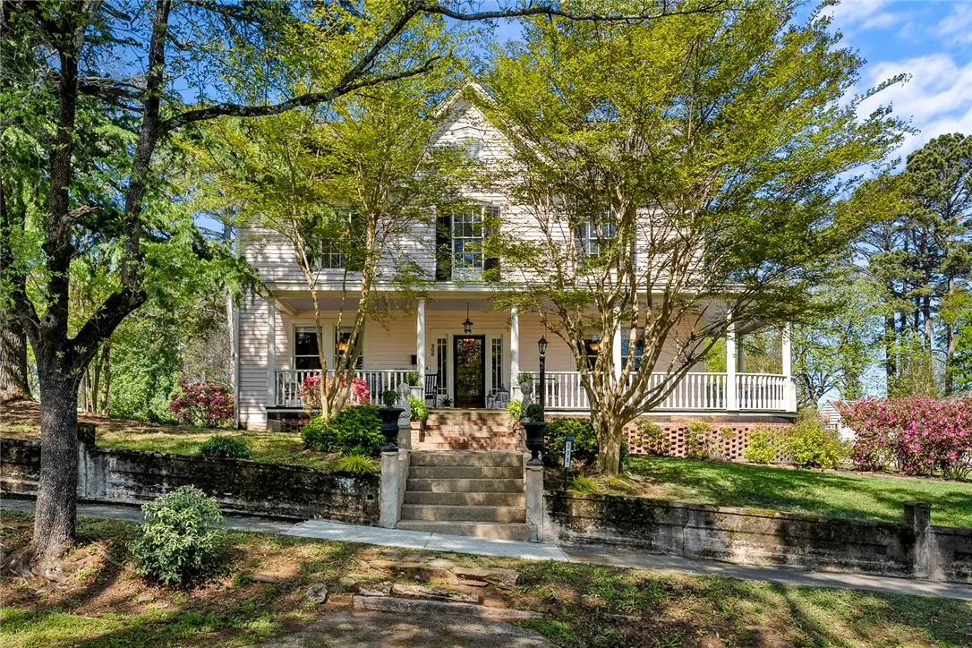 208 S Tugaloo Street, Walhalla, SC 29691 - #1