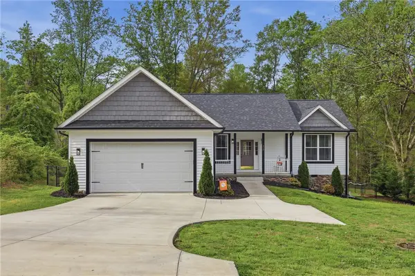 317 N Palmetto Street, Liberty, SC 29657