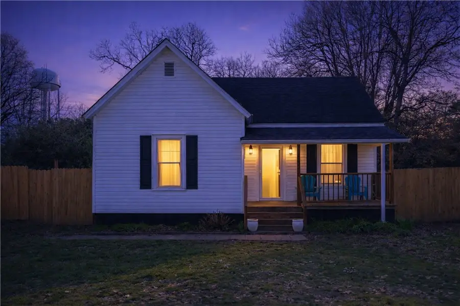 31 E Central Avenue, Iva, SC 29655 - #3