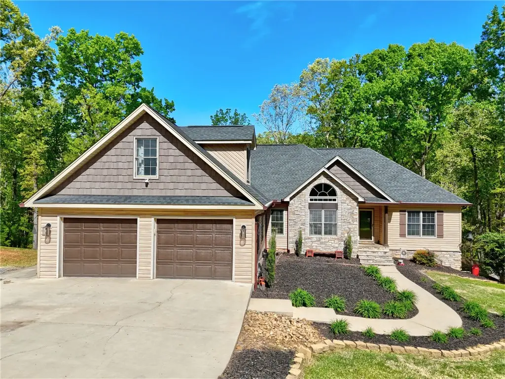 223 Brooks Drive, Townville, SC 29689 - #1