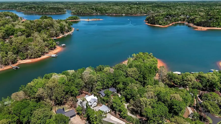 400 Paradise Circle, Townville, SC 29689 - #2