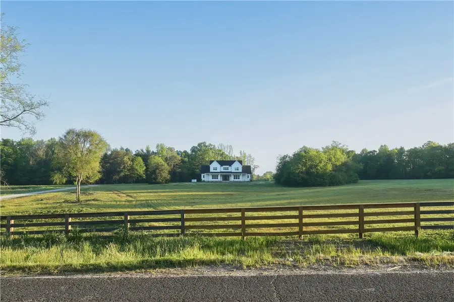 245 W Chapman Road, Belton, SC 29627 - #3