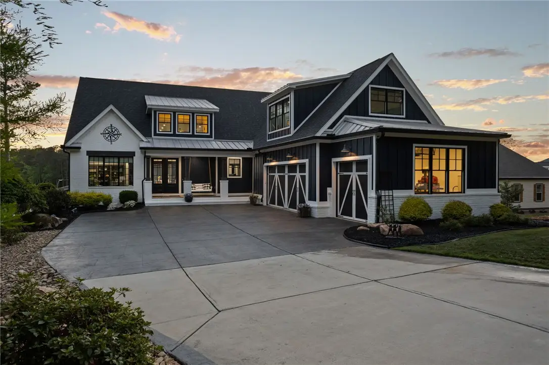 376 Abercrombie Point, Greenwood, SC 29649 - #1