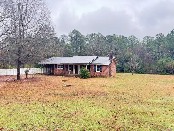 8 Cedar Lane, Calhoun Falls, SC 29628