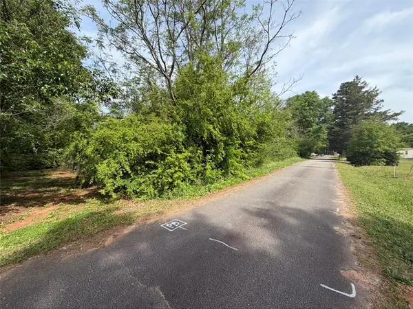 102 Sioux Street, Laurens, SC 29360