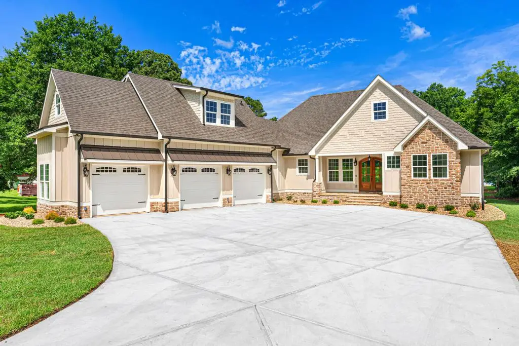 707 Vickery Street Extension, Hartwell, GA 30643 - #1