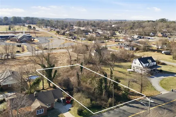 00 S Fairplay Street, Seneca, SC 29678