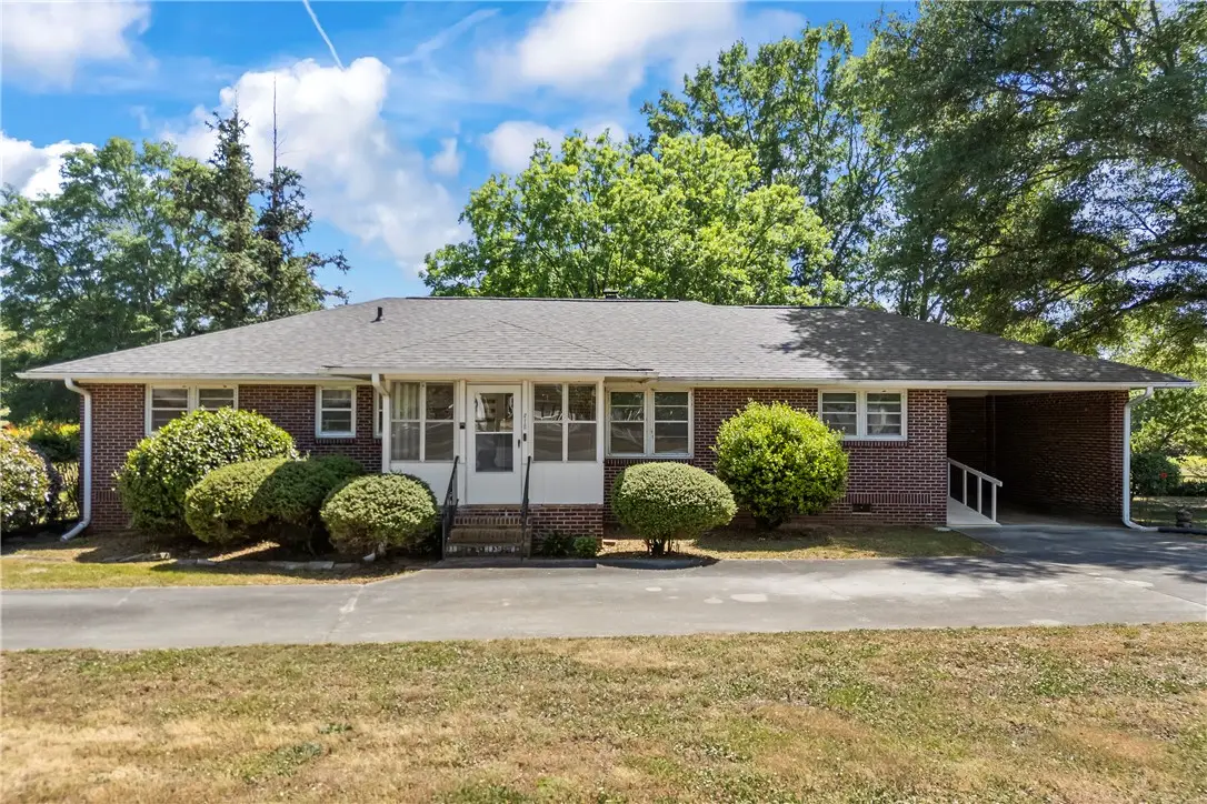 518 E Fairplay Boulevard, Fair Play, SC 29643 - #1