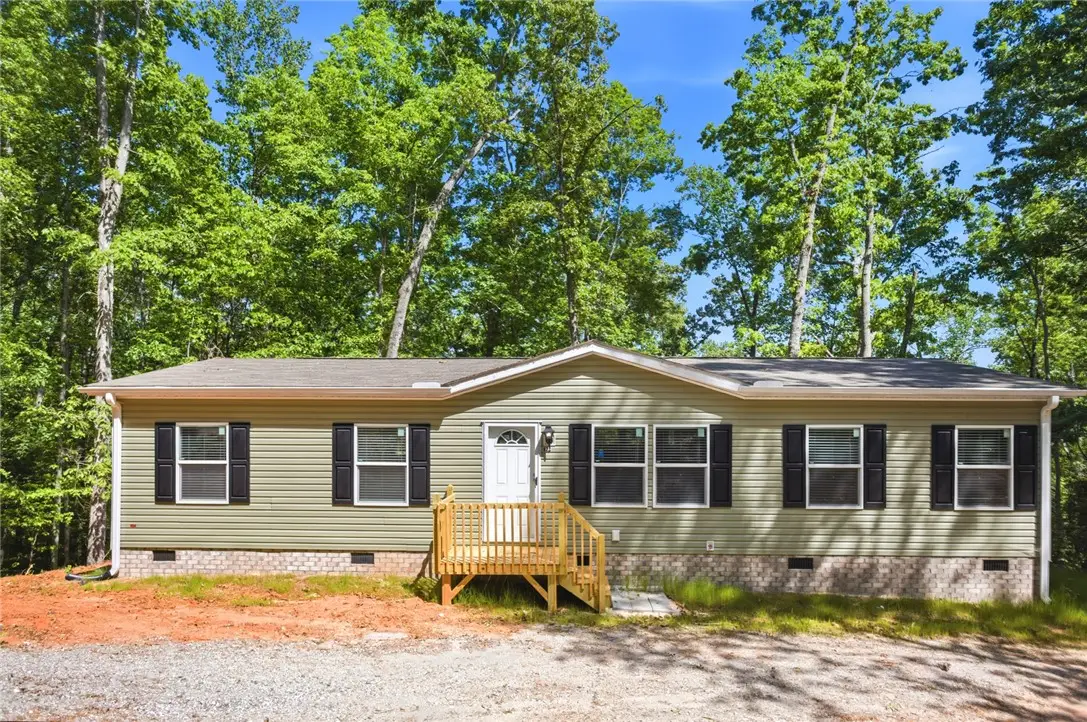 825 Trailwinds Drive, Westminster, SC 29693 - #1