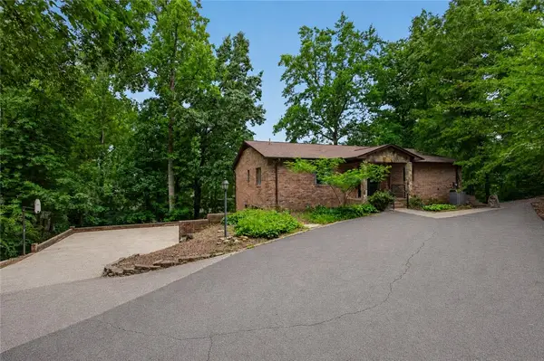 304 Lakeside Drive, Seneca, SC 29672