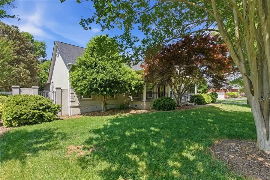 212 Watersedge Drive, Boiling Springs, SC 29316 - #2