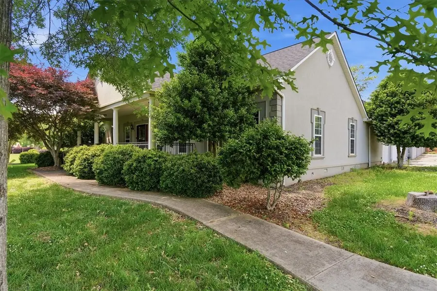 212 Watersedge Drive, Boiling Springs, SC 29316 - #3
