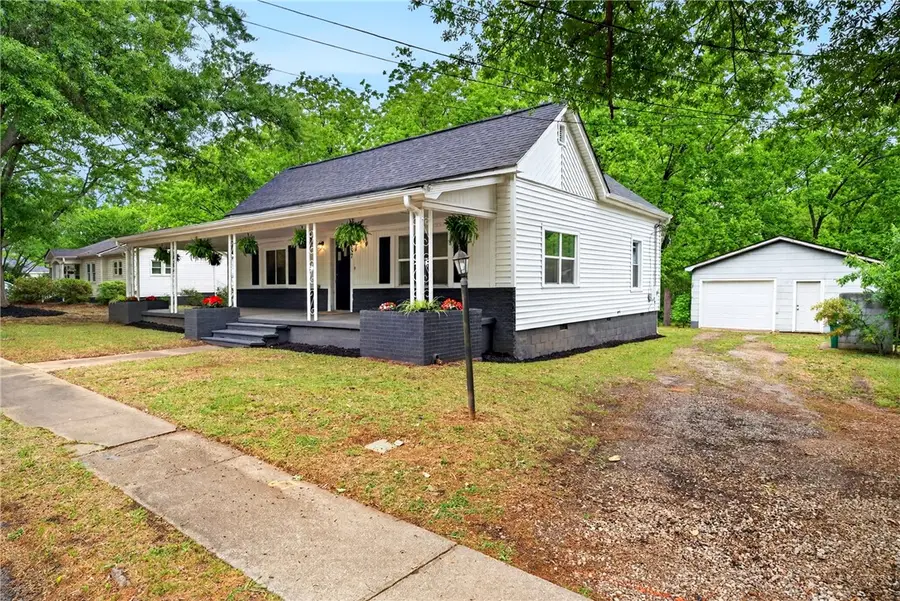157 S Linda Street, Cowpens, SC 29330 - #2