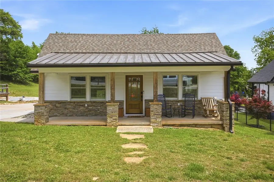 307 S Depot Street, Seneca, SC 29678 - #3