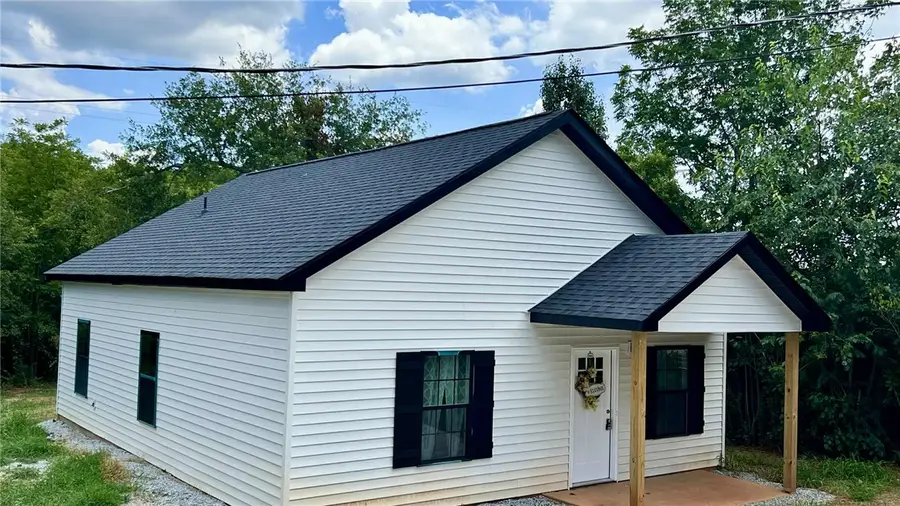 307 Hunter Street, Seneca, SC 29678 - #2