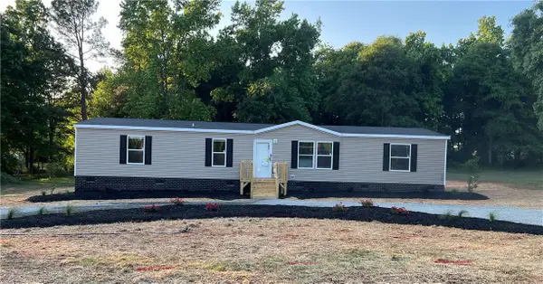 103 Twin Oaks Court, Iva, SC 29655