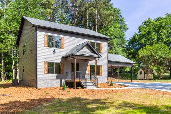 906 Fairfield Drive, Seneca, SC 29678