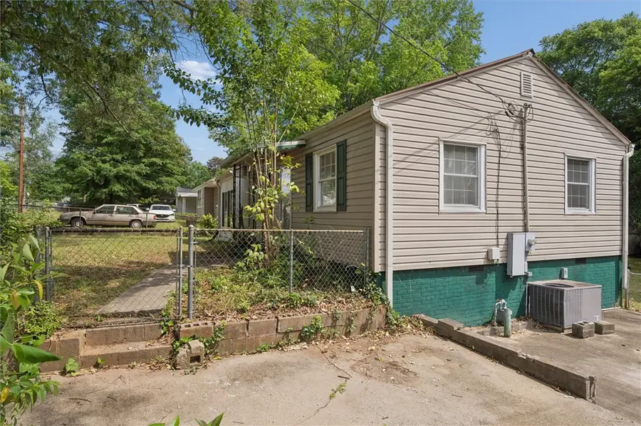 2 Maryland Avenue, Greenville, SC 29611 - #3