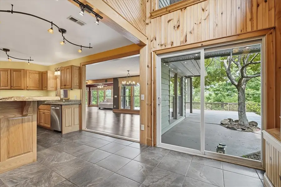 100 Brittany Way, Pickens, SC 29671 - #2