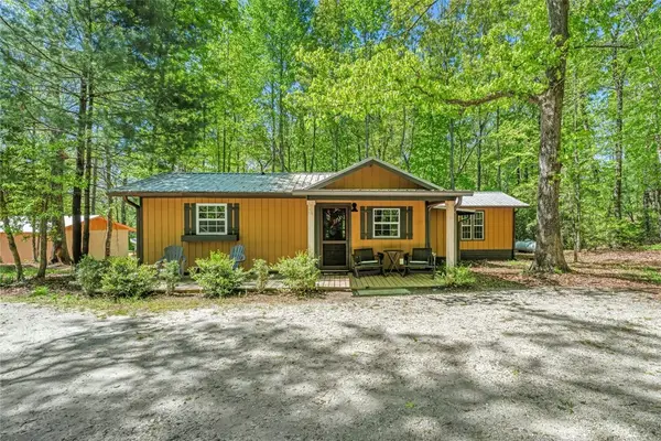 730 W Cove Drive, Mountain  Rest, SC 29664