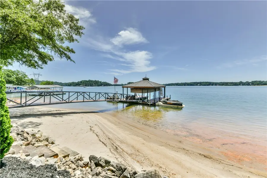 190 Walker Point, Seneca, SC 29672 - #2