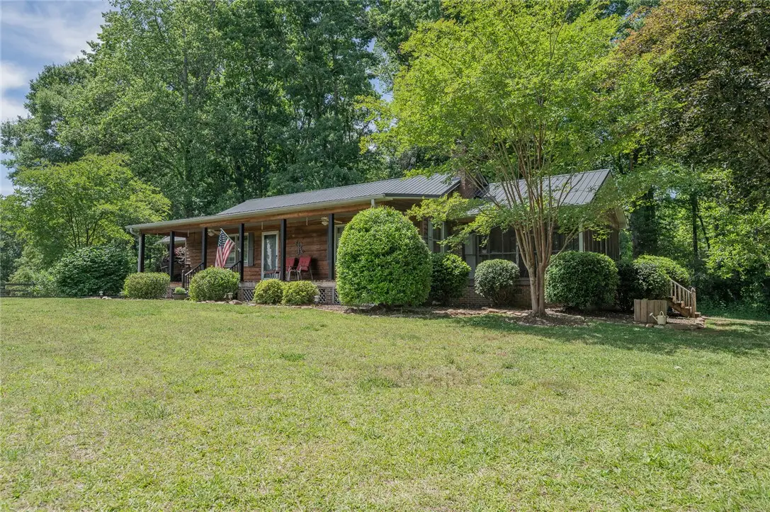 606 Mountain View Road, Williamston, SC 29697 - #1