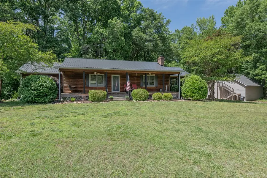 606 Mountain View Road, Williamston, SC 29697 - #3