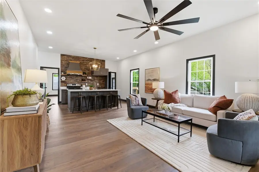 1 E 5th Street, Greenville, SC 29611 - #2