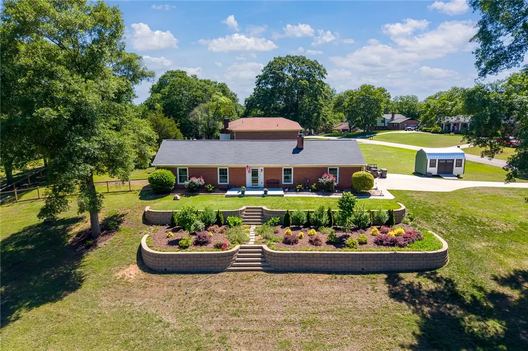 200 Lakewood Drive, Anderson, SC 29621 - #1