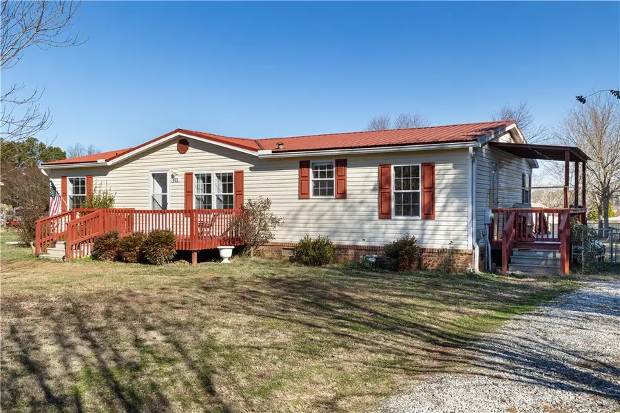 811 Pine Grove Road, Seneca, SC 29678 - #2