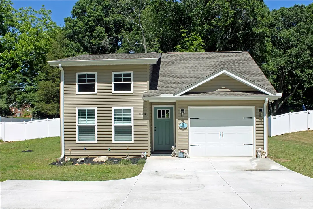 3 C Street, Williamston, SC 29697 - #1