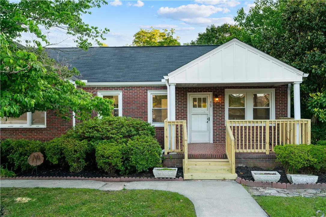 602 Woodside Avenue, Fountain Inn, SC 29644 - #1
