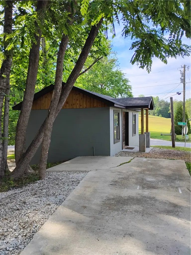 6153 Highlands Highway Highway, Mountain Rest, SC 29664 - #1