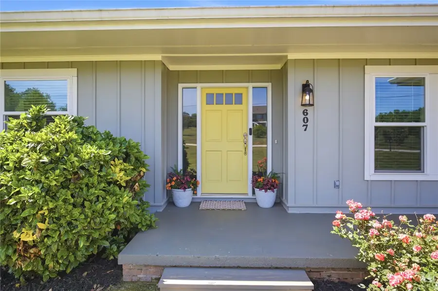 607 W Quincy Road, Seneca, SC 29678 - #2