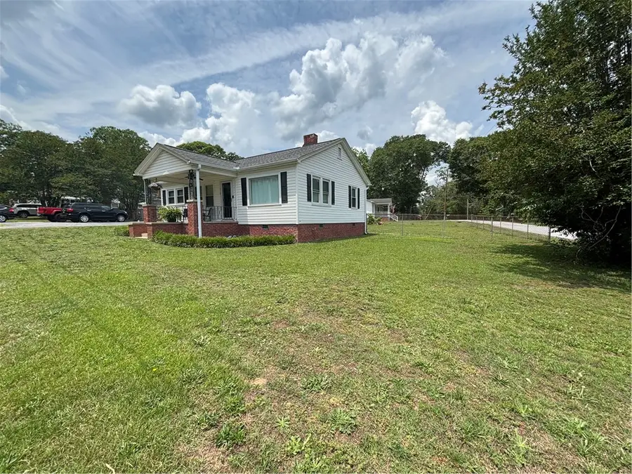 710 Oneal Street, Belton, SC 29627 - #3