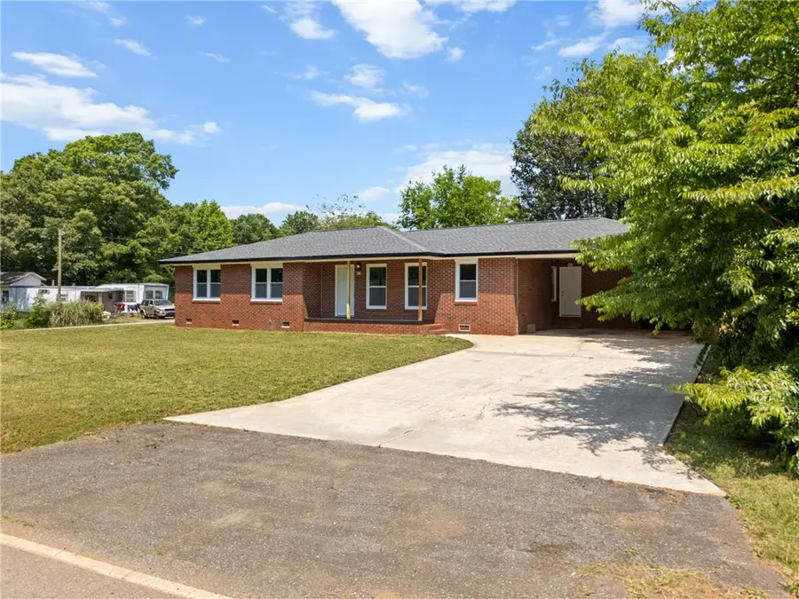 413 Corning Street, Anderson, SC 29624 - #2