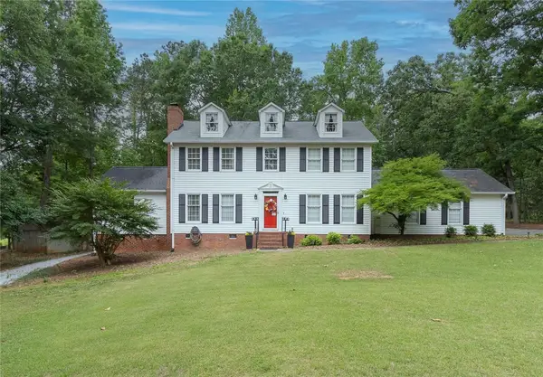 203 Oak Hollow, Pendleton, SC 29670