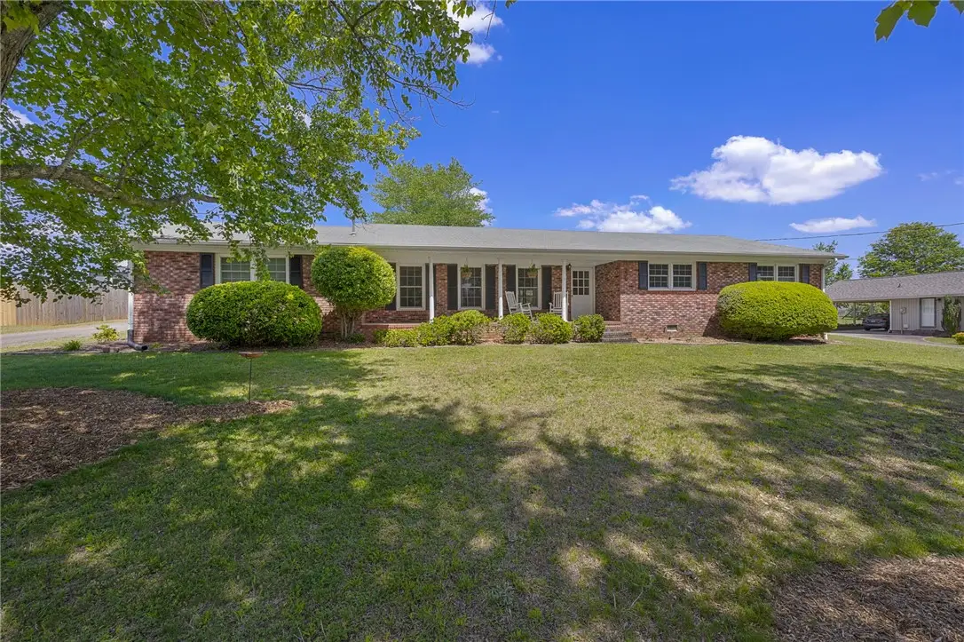 205 Meadow Lane, Easley, SC 29642 - #1