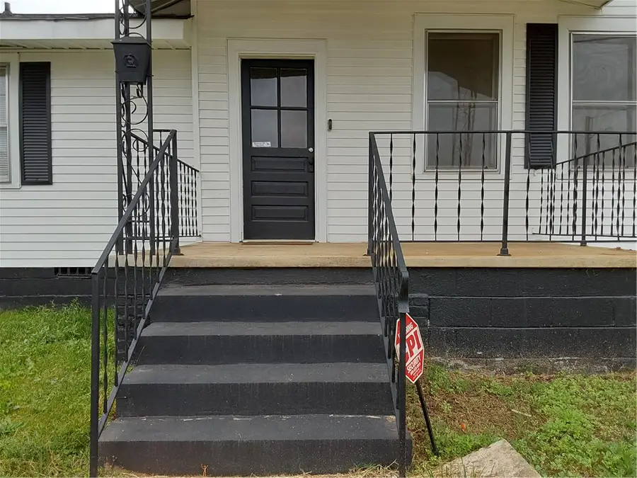 805 Goddard Avenue, Seneca, SC 29678 - #3