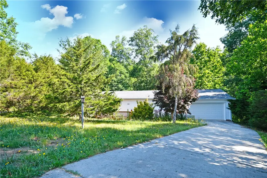 114 Woodshore Drive, Anderson, SC 29625 - #2