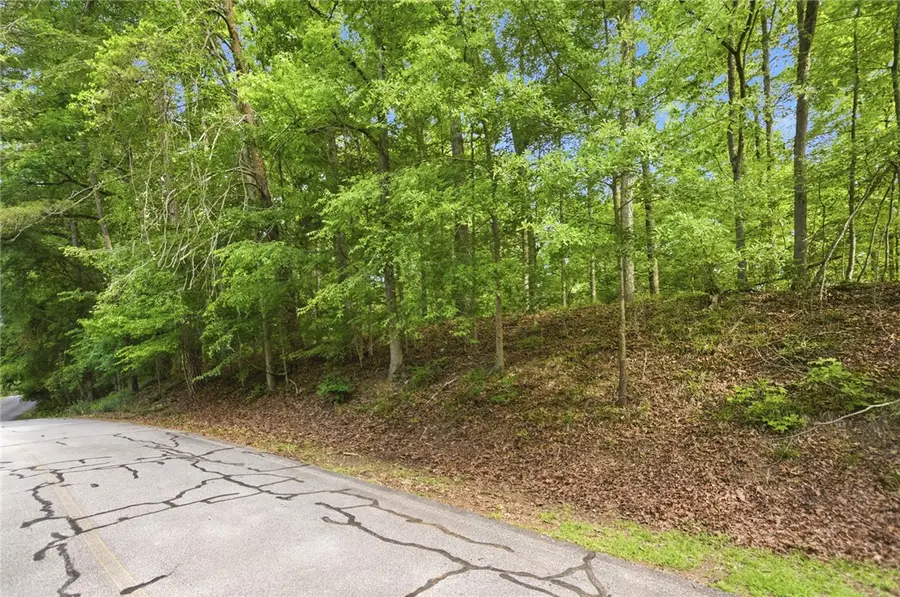 324 Oconee Avenue, Westminster, SC 29693 - #2
