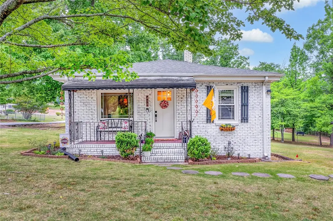 416 W Belvue Road, Greenville, SC 29609 - #1