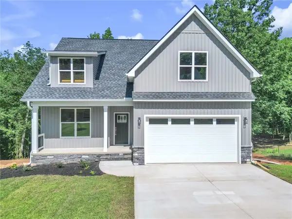 139 Mountain Lake Drive, Piedmont, SC 29673